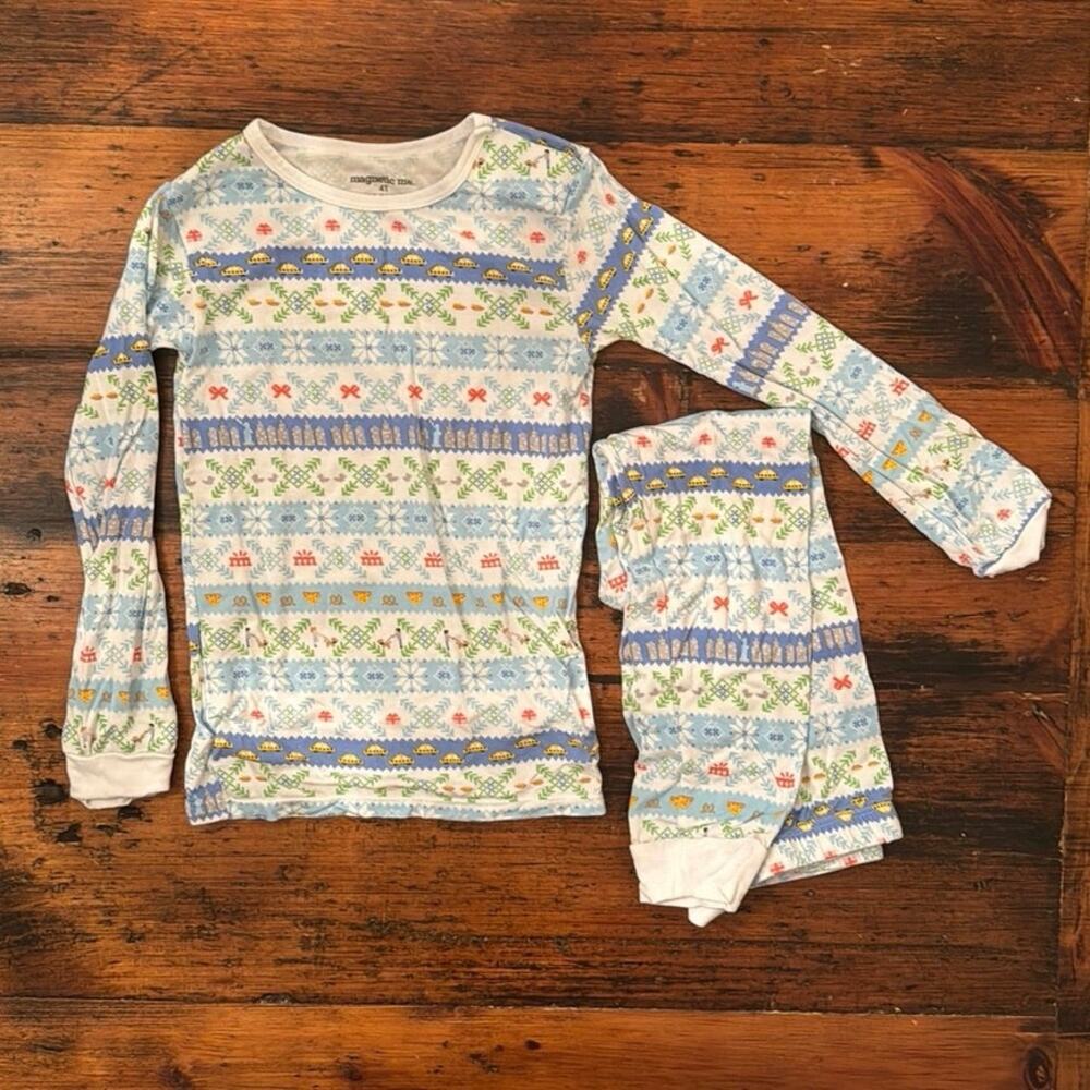EUC Magnetic Me Holiday PJs 4T